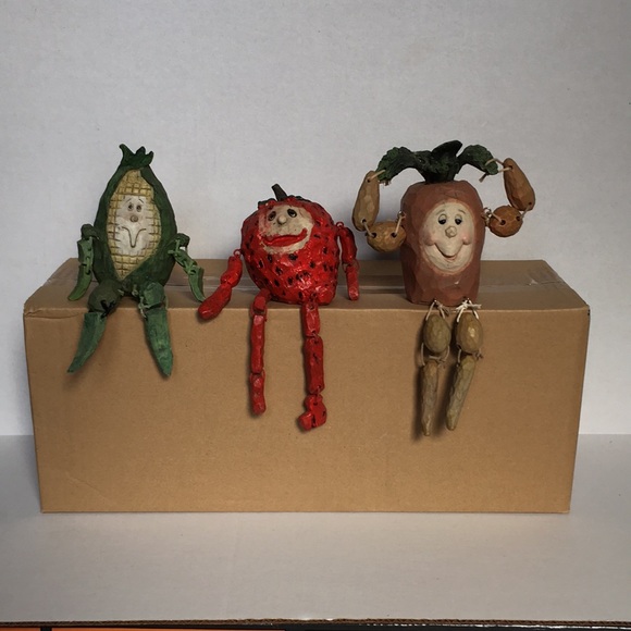 Accents Vintage Anthropomorphic Fruit Vegetable Shelf Sitters Resin